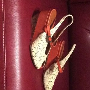 Sector Meucci platform sandals